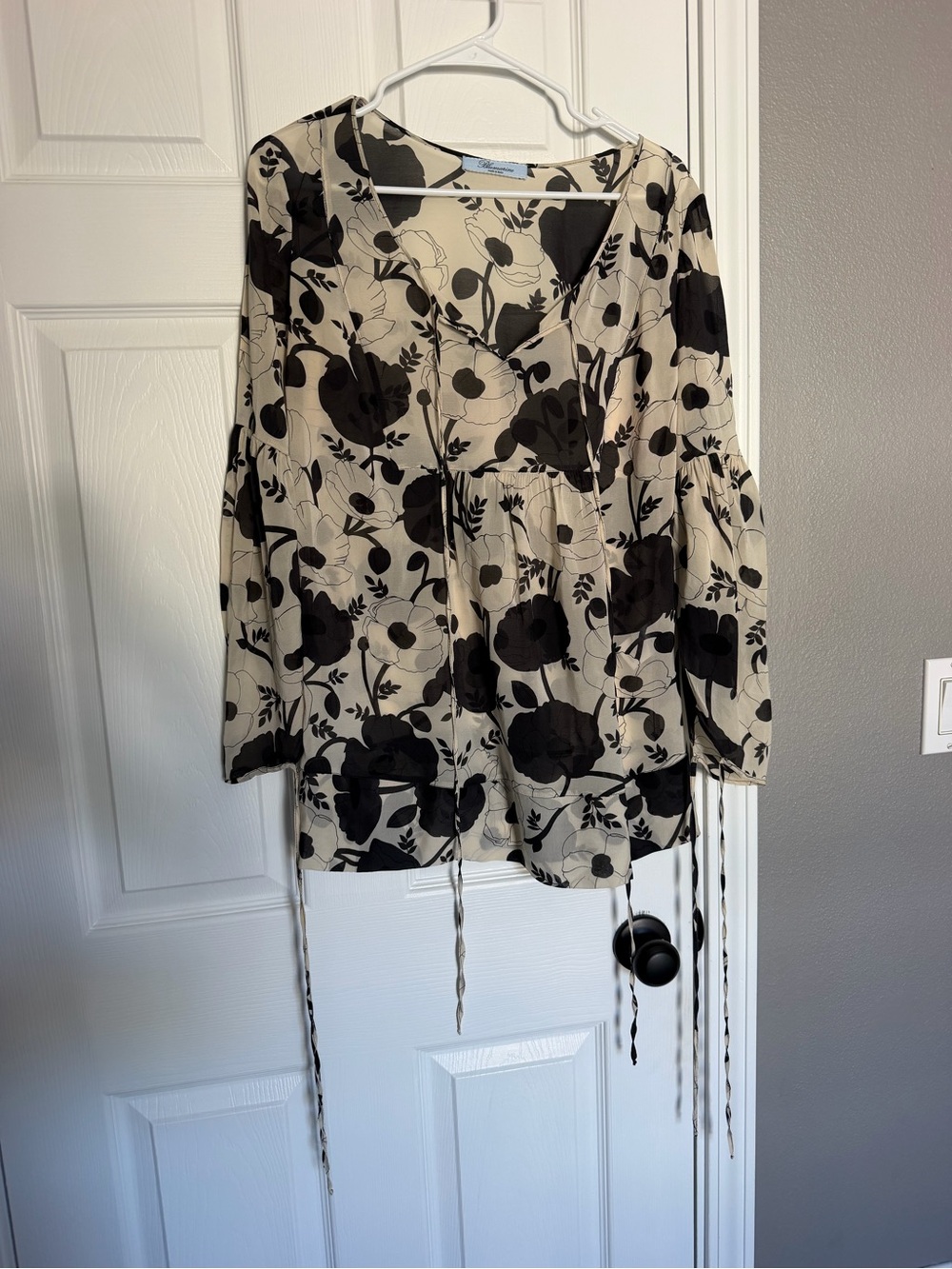 Blumarine Cream and Black Floral Tie-Front V-Neck Blouse
